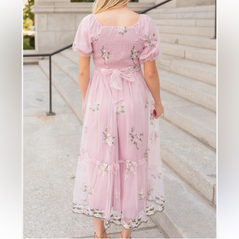 Elegant Pink Floral Maxi Dress - Picture 3 of 6